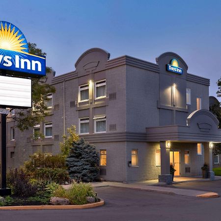 Days Inn By Wyndham Toronto West מיסיסאוגה מראה חיצוני תמונה